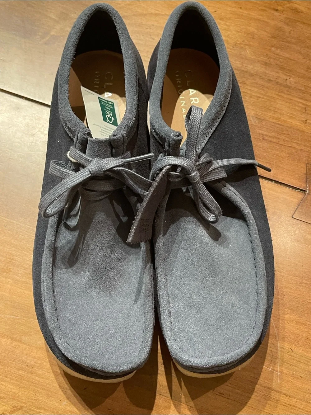 Clarks Men’s Blue/Charcoal Suede Chukka Wallabee Lace Shoes